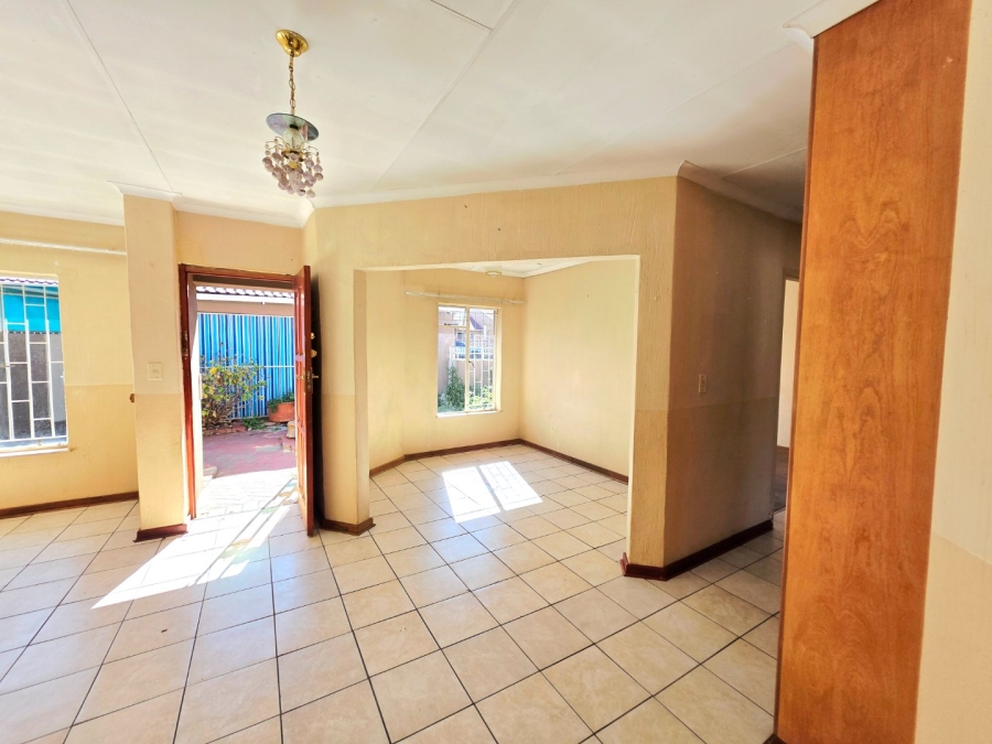 2 Bedroom Property for Sale in Uitsig Free State